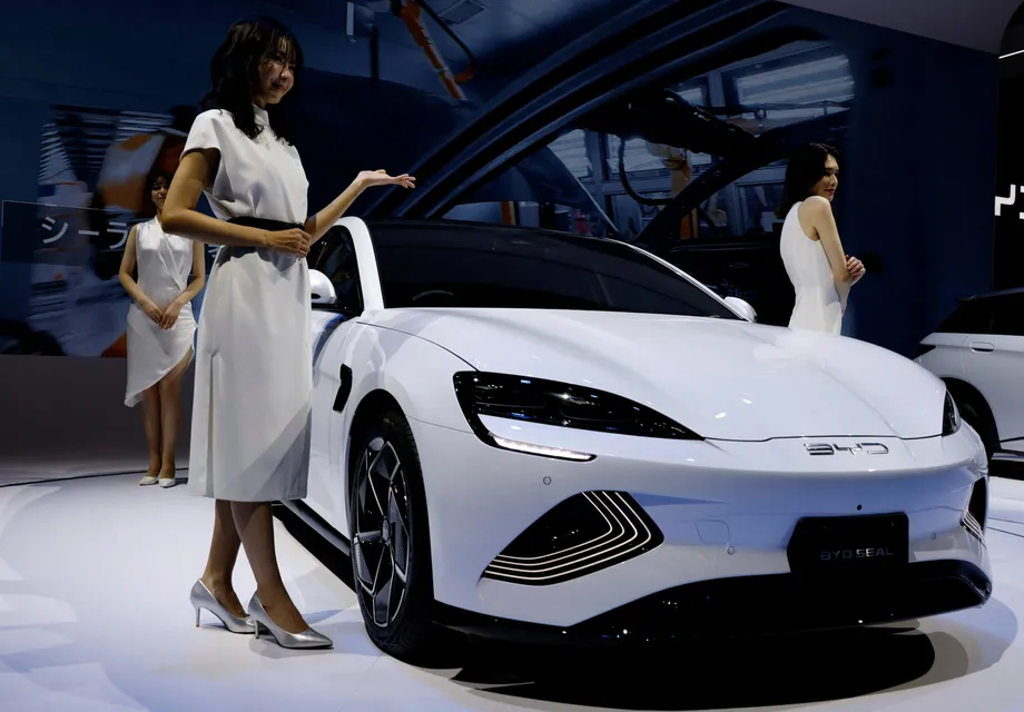 Guerra de preços de veículos elétricos na China: cortes agressivos da BYD provocam turbulência no setor e alerta do governo