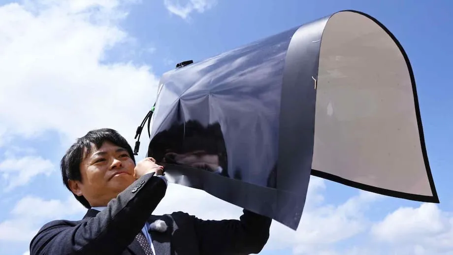 A aposta do Japão em painéis solares ultrafinos e ultraleves: inovação em perovskita brilha na Expo 2025 Osaka