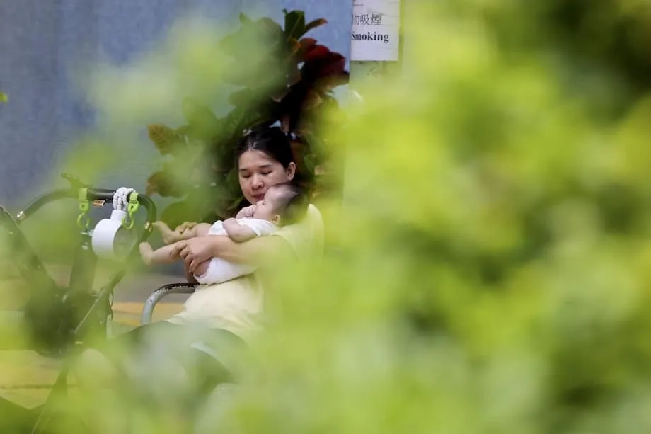 O bônus para recém-nascidos de Hong Kong deve incluir famílias de programas de talentos? Uma análise aprofundada do debate e de suas implicações