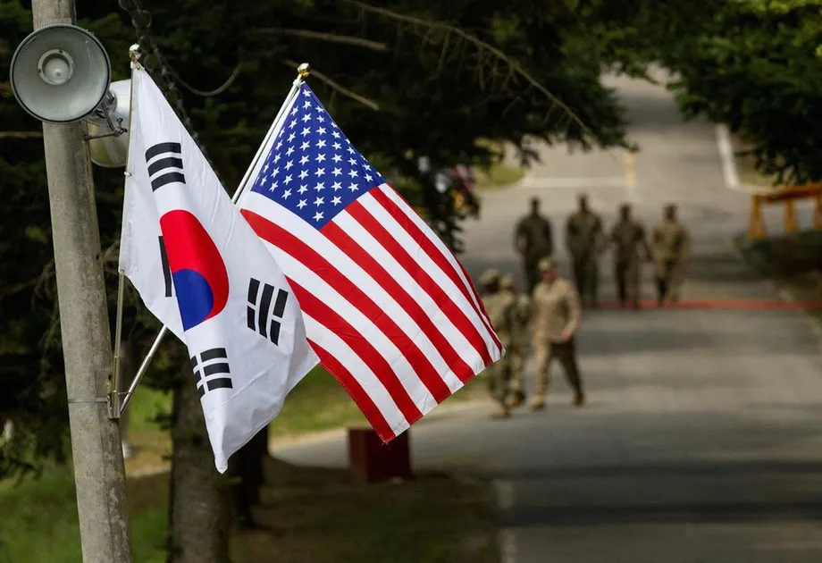 Aliança entre EUA e Coreia do Sul é posta à prova: tarifas, diplomacia transacional e o futuro de uma parceria crucial