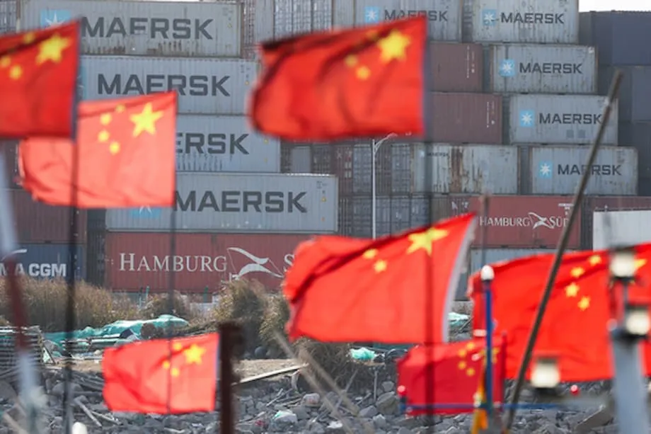 China supera os EUA em promessas de investimento na Coreia: tarifas, tecnologia e geopolítica em jogo