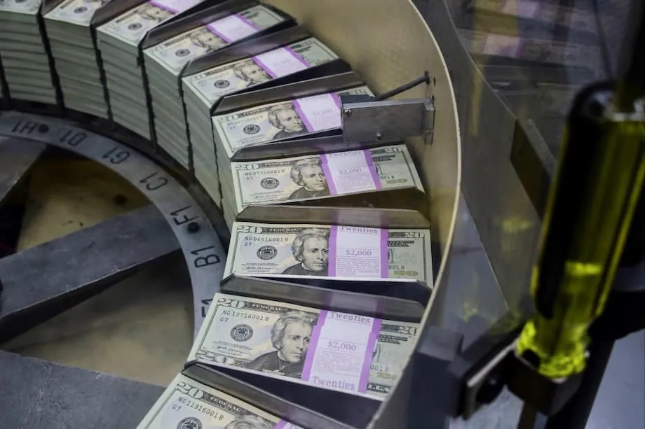 Redução das reservas chinesas em títulos do Tesouro dos EUA: o que isso significa para as finanças globais
