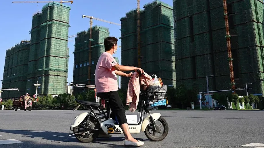O colapso da Evergrande: como a gigante imobiliária da China caiu e o que isso significa para a segunda maior economia do mundo