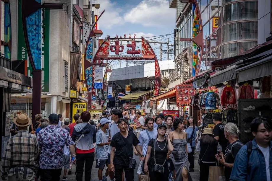 Jovens do Japão impulsionam boom de roupas vintage: por dentro da revolução da moda de segunda mão no país