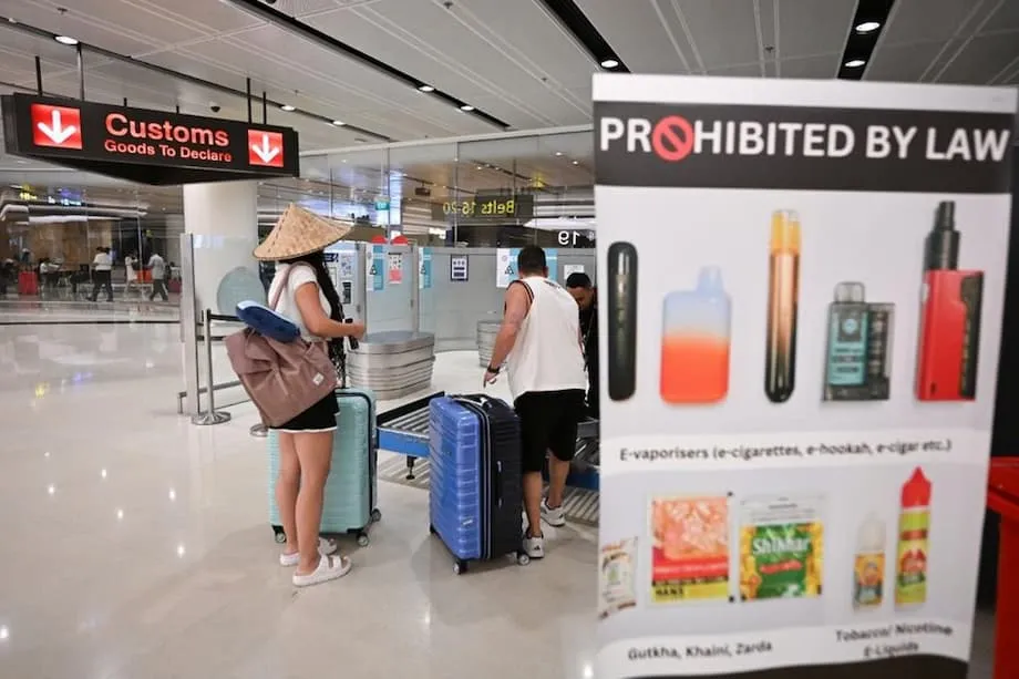 A repressão rigorosa de Singapura contra o vaping: o que estrangeiros precisam saber