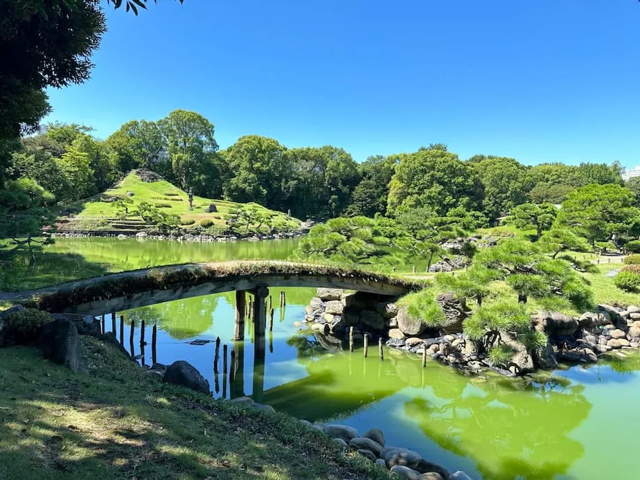 Um dia perfeito em Kiyosumi-Shirakawa: o refúgio à beira-rio de Tóquio para arte, café e tranquilidade