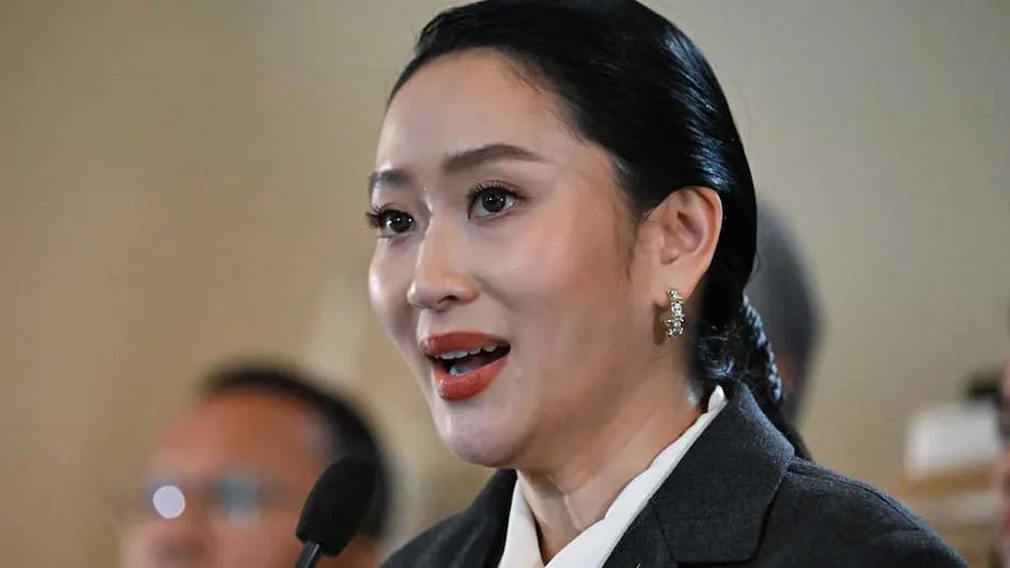 Tribunal Constitucional da Tailândia destitui a primeira-ministra Paetongtarn Shinawatra após vazamento de conversa com o Camboja