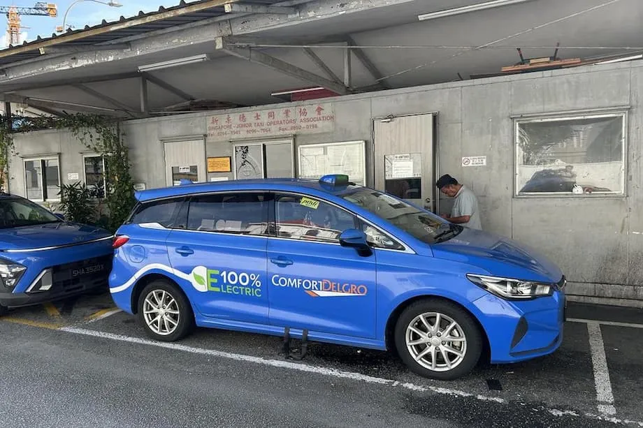 Cingapura avalia usar o rastreamento do ERP 2.0 e reservas por aplicativo para coibir viagens ilegais de táxi entre fronteiras
