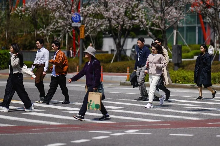 Famílias com dois provedores atingem recorde na Coreia do Sul em meio a mudanças nos papéis de gênero