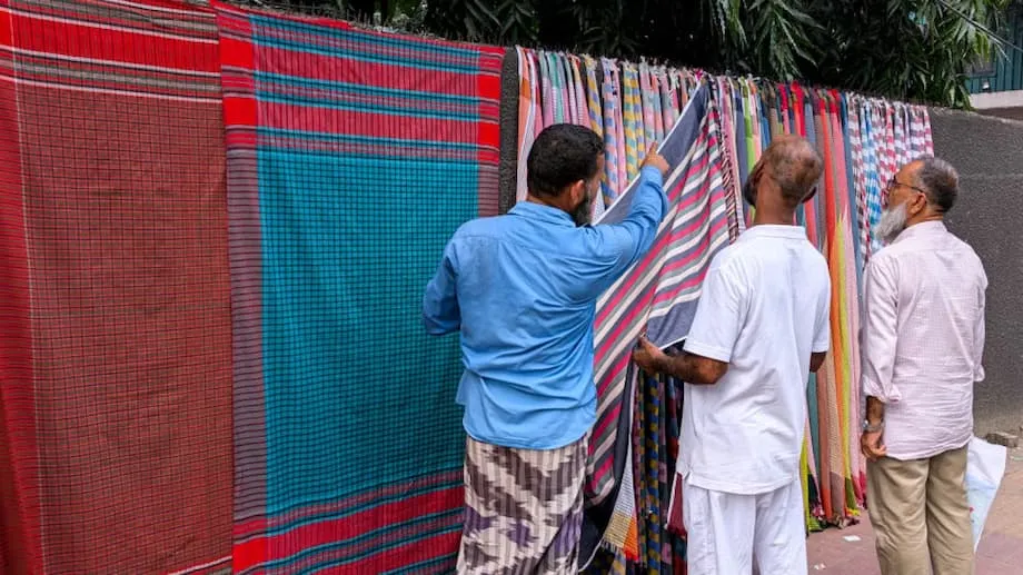 O muro de gamchas de Shyamoli: cor, artesanato e comunidade em Daca