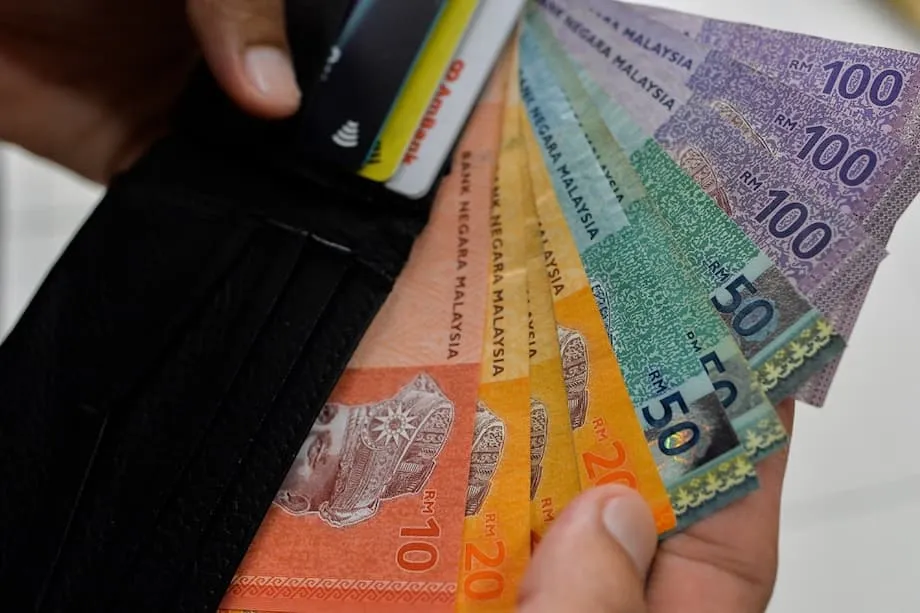O impulso reformista da Malásia em 2025: impostos, subsídios, salários e o que muda para todos