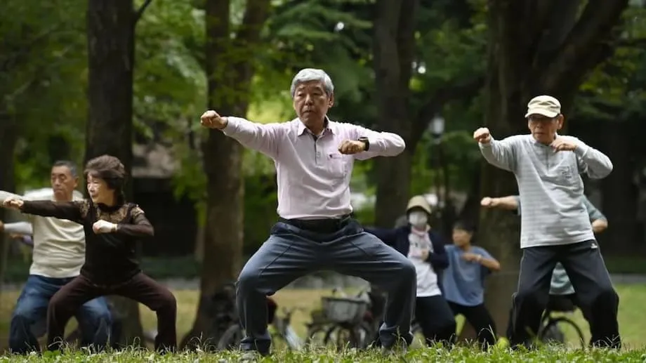 Japão se aproxima dos 100 mil centenários, recorde que destaca avanços na saúde e desafios do envelhecimento