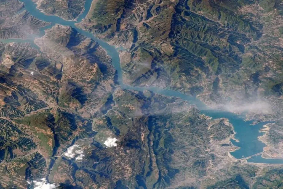 A megabarragem do Planalto Tibetano e a nova configuração da estratégia de energia limpa da China