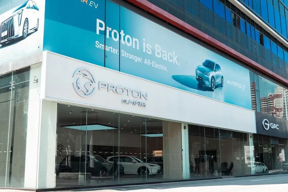 Proton retorna a Singapura com o SUV elétrico e.MAS 7, showroom em Leng Kee e suporte regional