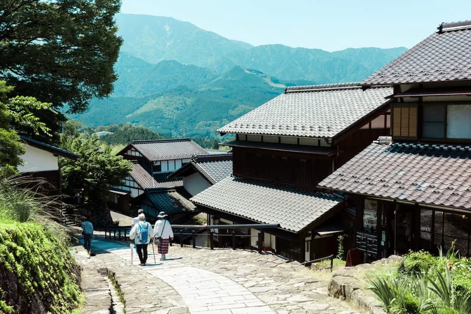 Trilhos tranquilos: quatro destinos encantadores e menos movimentados no Japão com o JR Pass