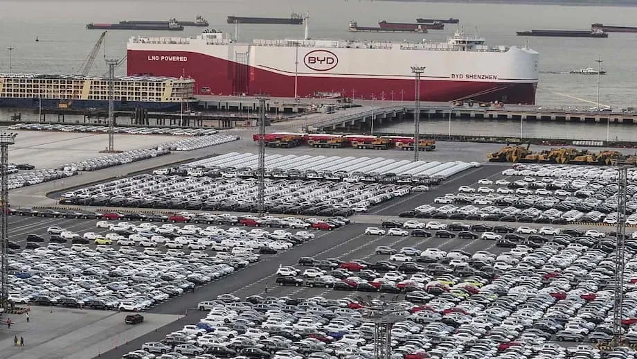 Investimentos chineses no exterior em veículos elétricos se voltam para a Ásia em meio à desaceleração