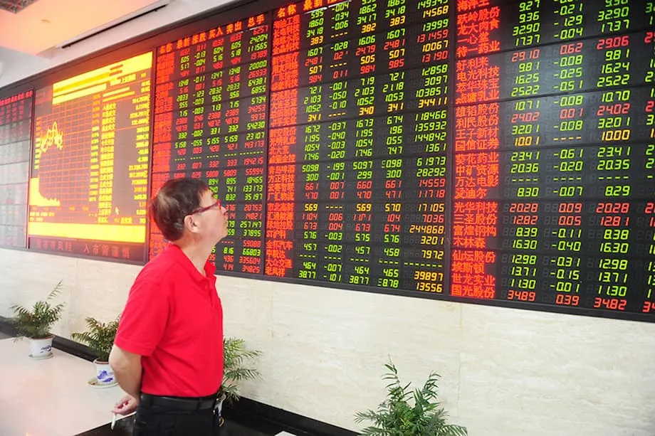 Rali de US$ 3 trilhões nas ações chinesas dispara à frente dos dados econômicos