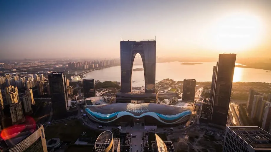 CapitaLand conquista consumidores na China com novas marcas e um fundo imobiliário de varejo em Xangai