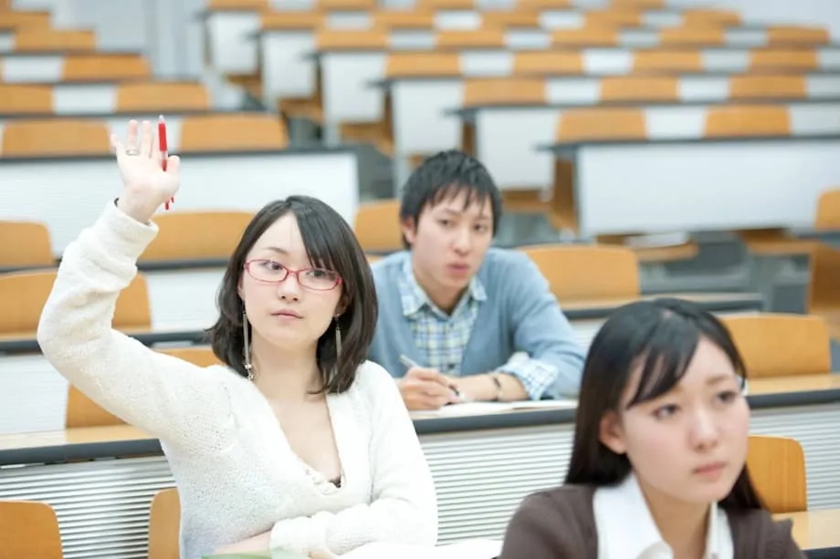 Japão lançará cursos integrados de graduação e mestrado em cinco anos a partir de 2026