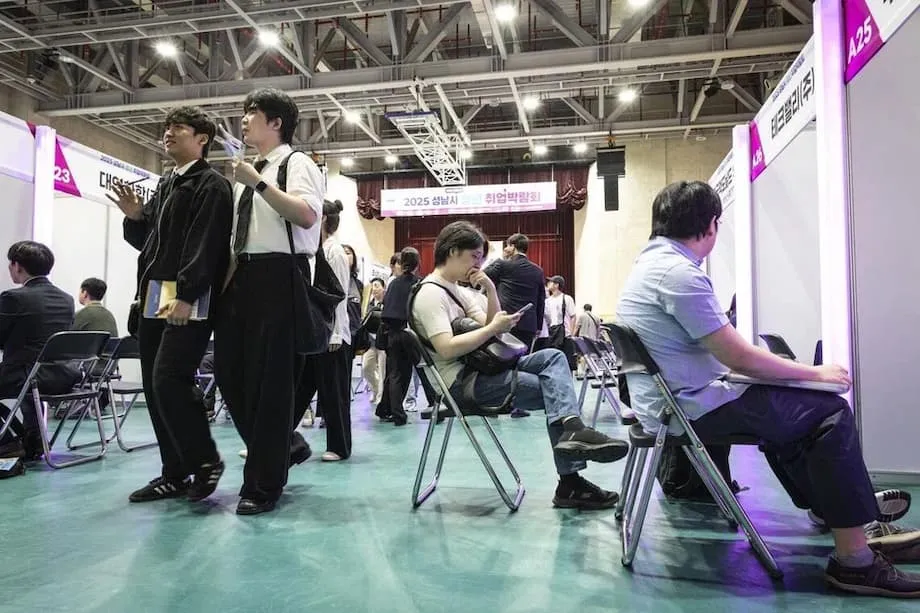 Plano da Coreia do Sul para uma semana de trabalho de quatro dias e meio enfrenta teste de produtividade