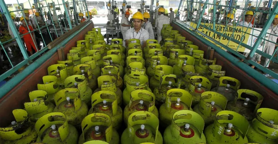 Indonésia enfrenta déficit de refino e dependência custosa de importações