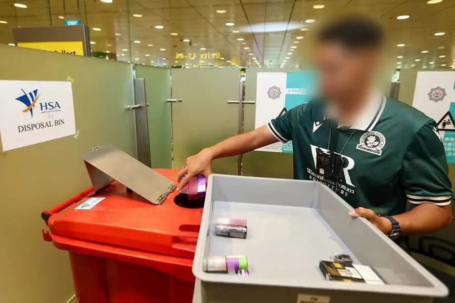 Operação em postos de controle de Singapura flagra 88 infratores e S$ 1,25 milhão em dinheiro não declarado