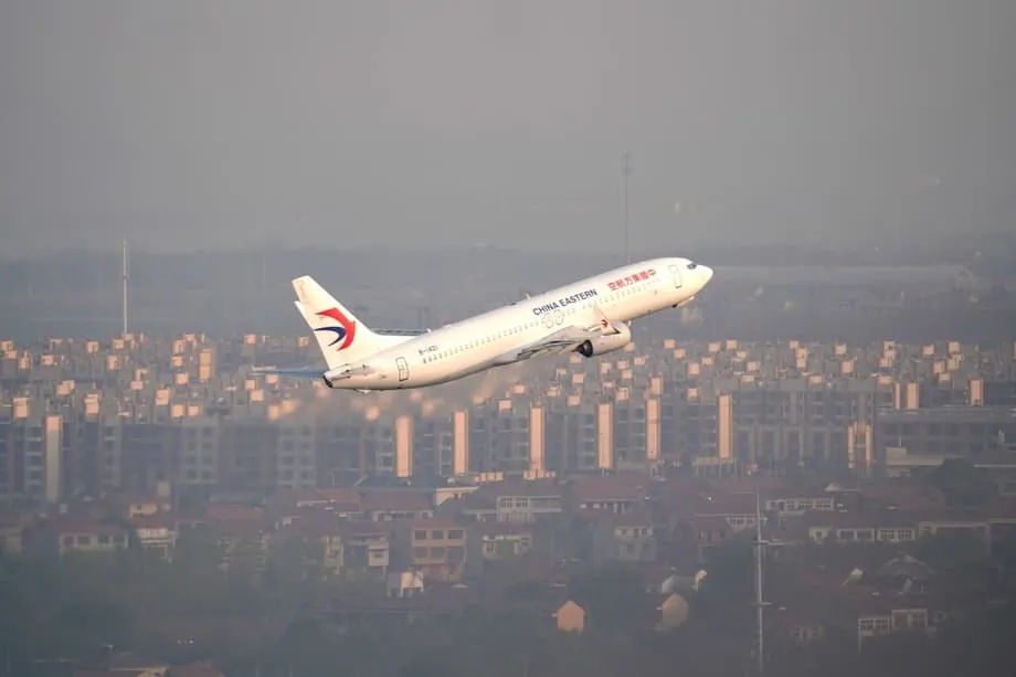 Wi-Fi grátis a 10 mil metros de altitude enquanto companhias aéreas chinesas disputam passageiros com trens de alta velocidade