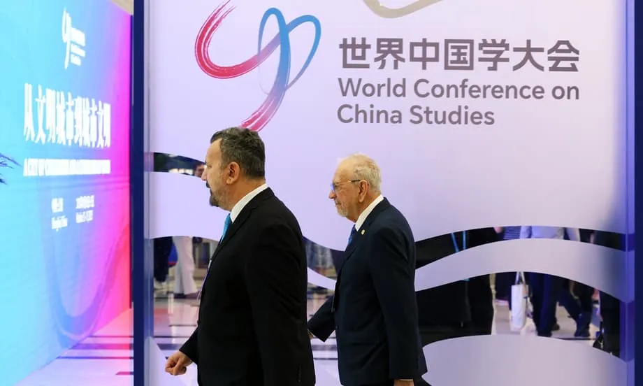 Pesquisadores de todo o mundo se reúnem em Xangai para reformular os estudos sobre a China e a modernização