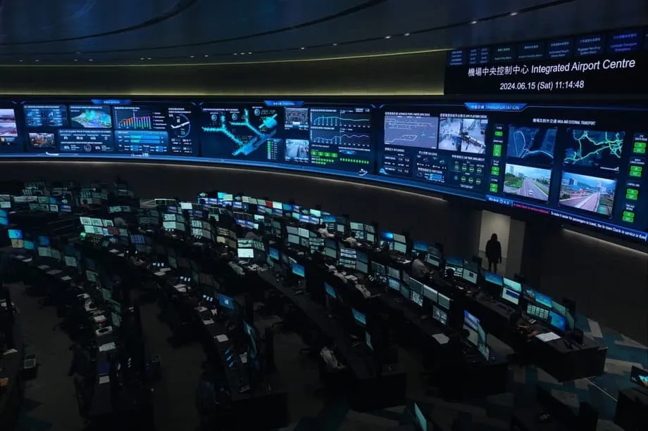 Como os controles dos EUA sobre software podem paralisar a aviação de Hong Kong