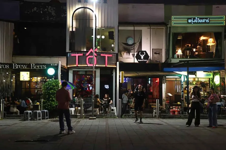 Nova lei do álcool na Tailândia restringe horários de consumo e prevê multas, enquanto restaurantes alertam para confusão entre turistas