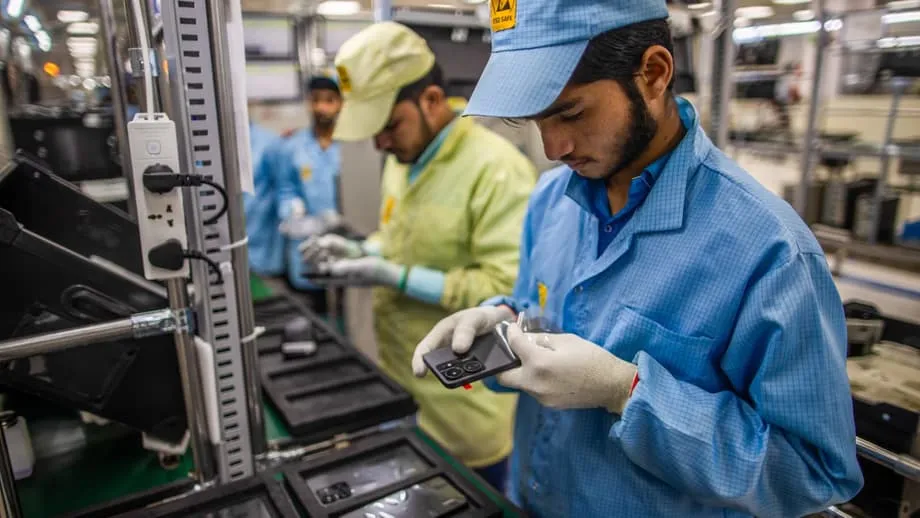 Plano de US$ 2,7 bilhões da Índia para fabricar componentes eletrônicos no país recebe os primeiros grandes apoiadores