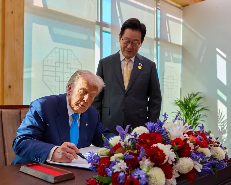 Trump aprova plano sul-coreano de submarino nuclear vinculado ao comércio e à construção naval