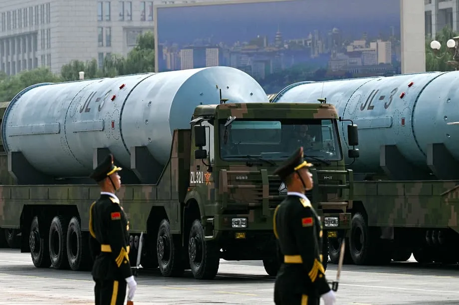 Imagens de satélite revelam a ampla expansão das fábricas de mísseis da China e seus objetivos estratégicos