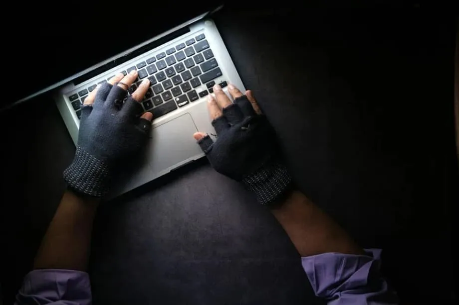 Grupo norte-coreano Konni explora o Google Find Hub e o KakaoTalk para apagar celulares e disseminar malware na Coreia do Sul