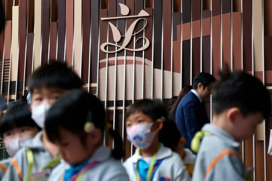 Pequenos sob avaliação: por dentro da cultura de entrevistas para pré-escolas em Hong Kong