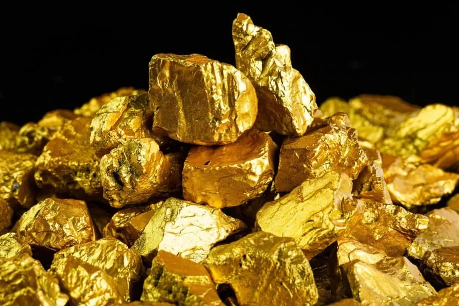 China anuncia terceiro cinturão de ouro de mil toneladas em 2025, e descoberta em West Kunlun amplia perspectivas de reservas