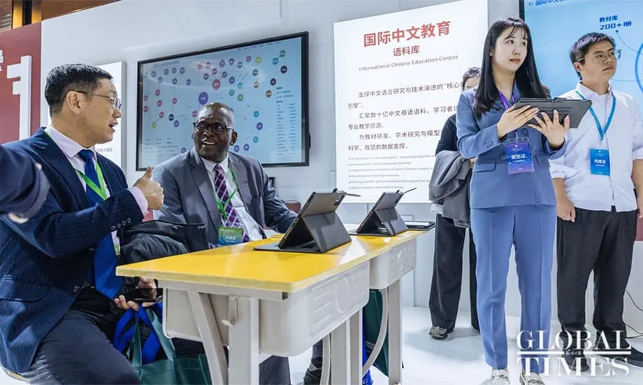 IA ganha protagonismo na Conferência Mundial da Língua Chinesa