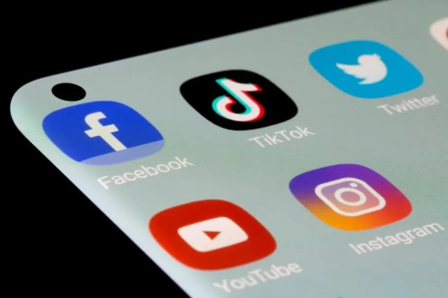 Malásia prevê limite de idade para redes sociais e verificação de identidade a partir de 2026