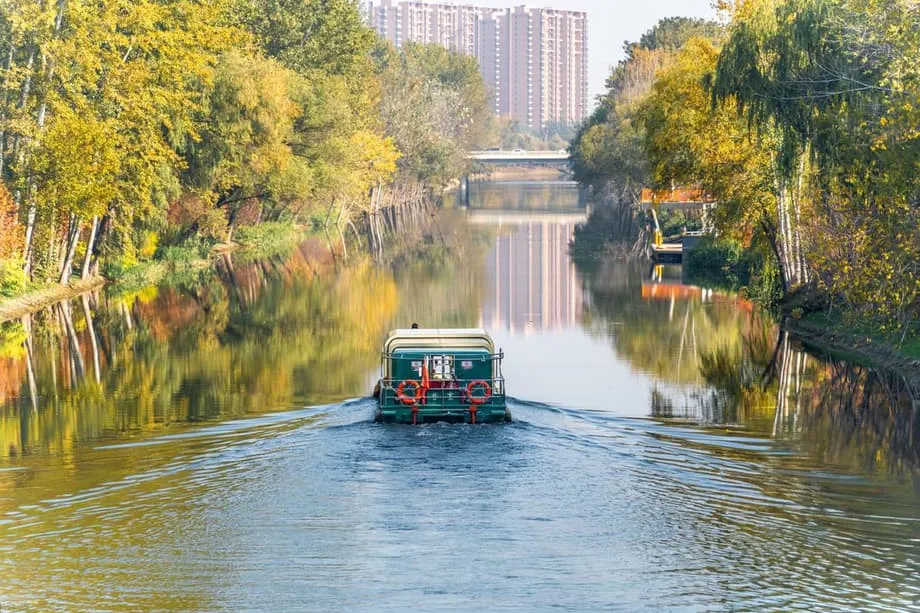 Pequim inaugura nova rota fluvial para revitalizar os rios urbanos