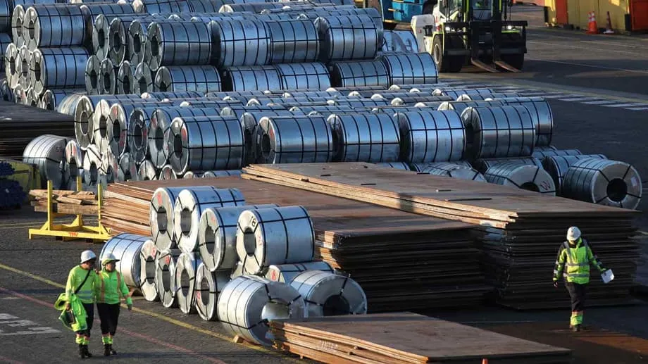 Siderúrgicas chinesas expandem operações no exterior em meio a desafios internos
