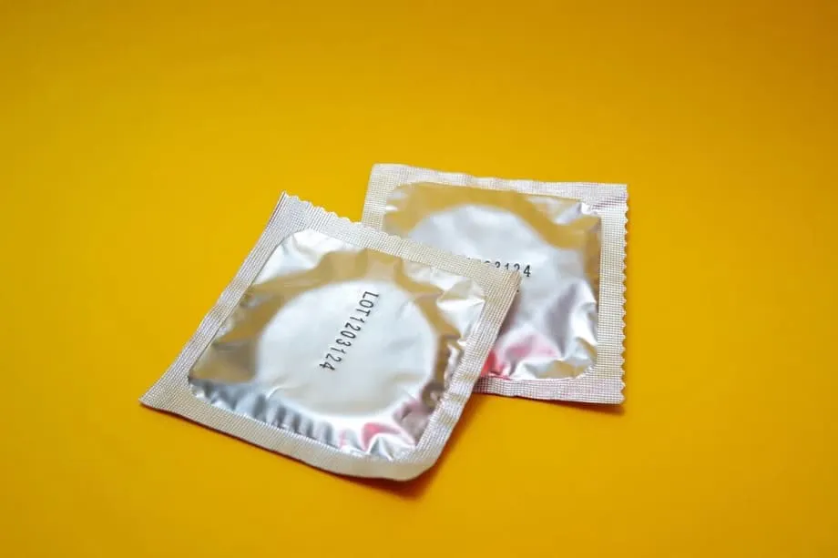 China cria imposto sobre preservativos para aumentar a natalidade