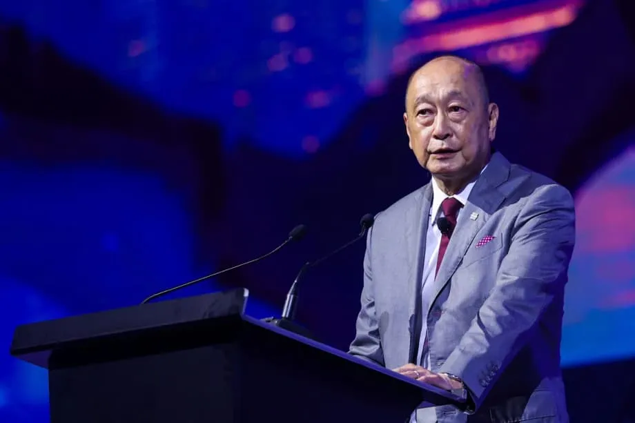 CEO do UOB, Wee Ee Cheong, diz que a IA deve ampliar as capacidades das pessoas, não substituí-las