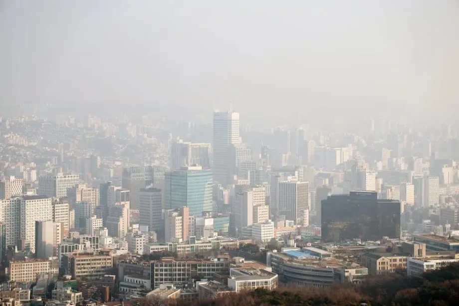 Programa-piloto da Coreia do Sul com trabalhadoras domésticas estrangeiras é criticado por exploração e falhas de concepção