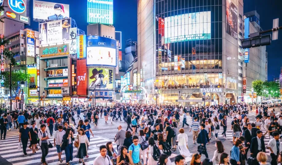 Japão adota ampla política para estrangeiros em meio ao aumento do turismo excessivo e das tensões sociais