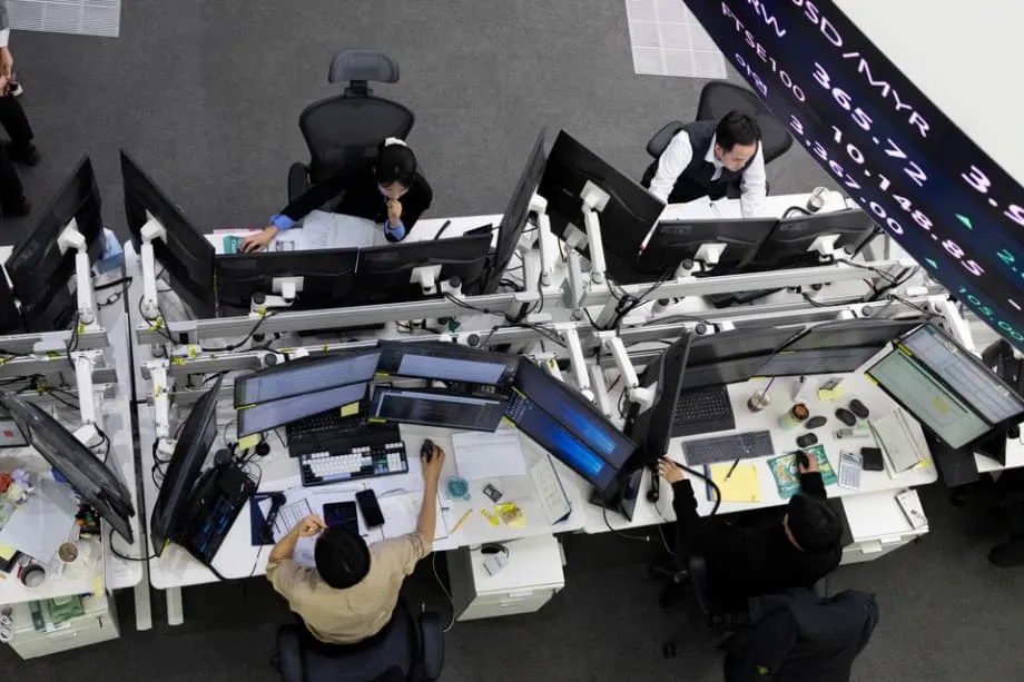 Mercado de ETFs da Coreia do Sul dispara rumo à liderança regional, com aportes superando os de Taiwan