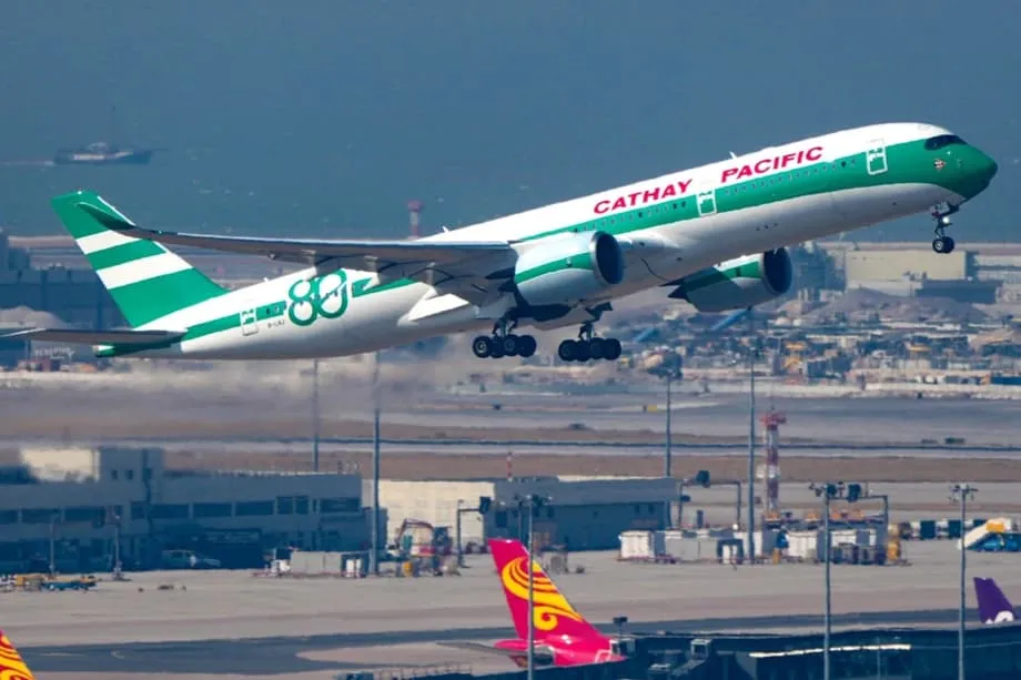 Cathay Pacific aumentará participação nos lucros em 2025 em meio a forte recuperação