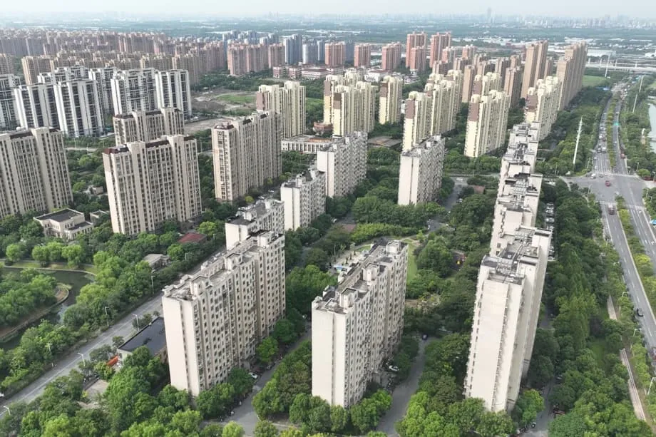 Mercado de imóveis usados da China dá sinais de recuperação, com disparada nas vendas de março nas grandes cidades