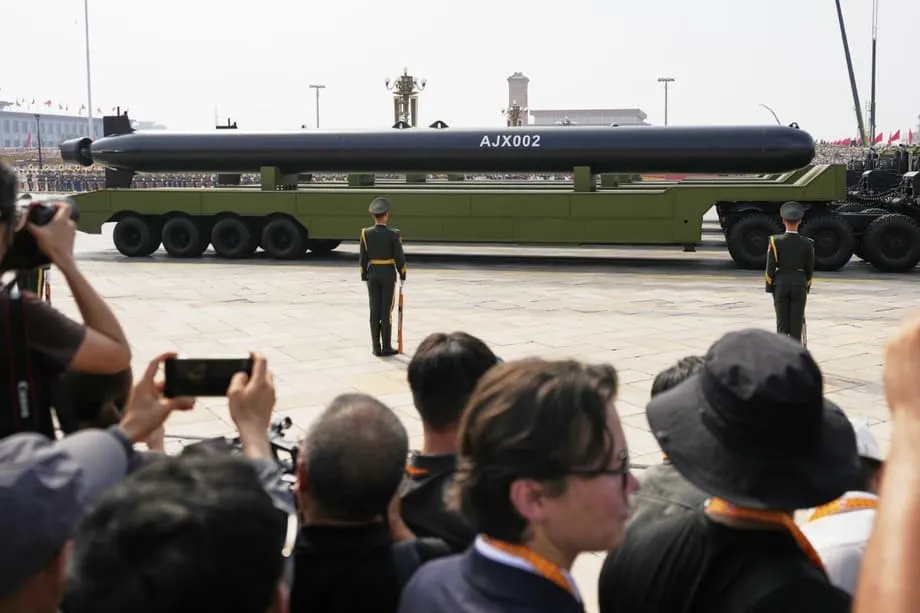 China esclarece finalidade dos maiores drones submarinos do mundo em meio a temores de ataques à Costa Oeste dos EUA