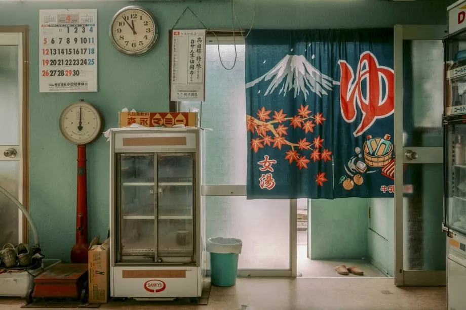 Guerra no Irã ameaça casas de banho tradicionais do Japão