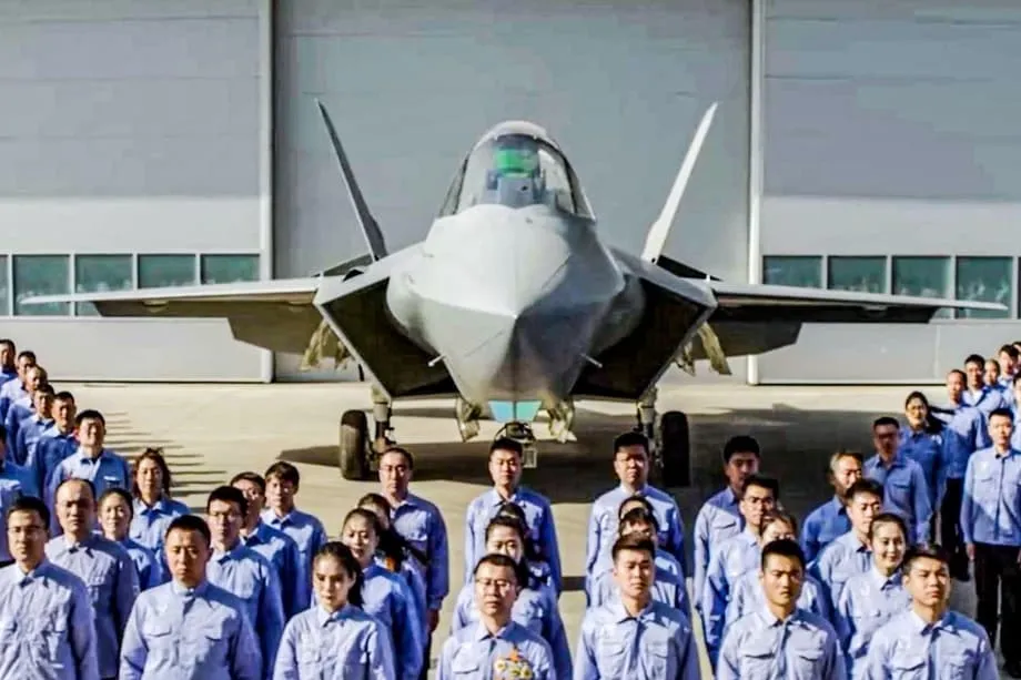 Paquistão fecha acordo para adquirir caças furtivos chineses J-35, em grande mudança no poder aéreo